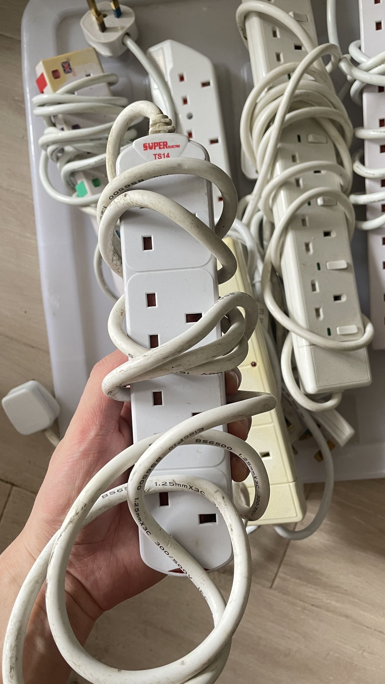 插线板
