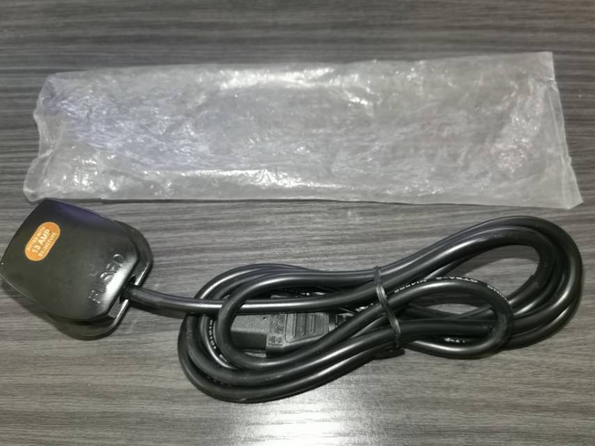 电源线 (含13A保险丝)