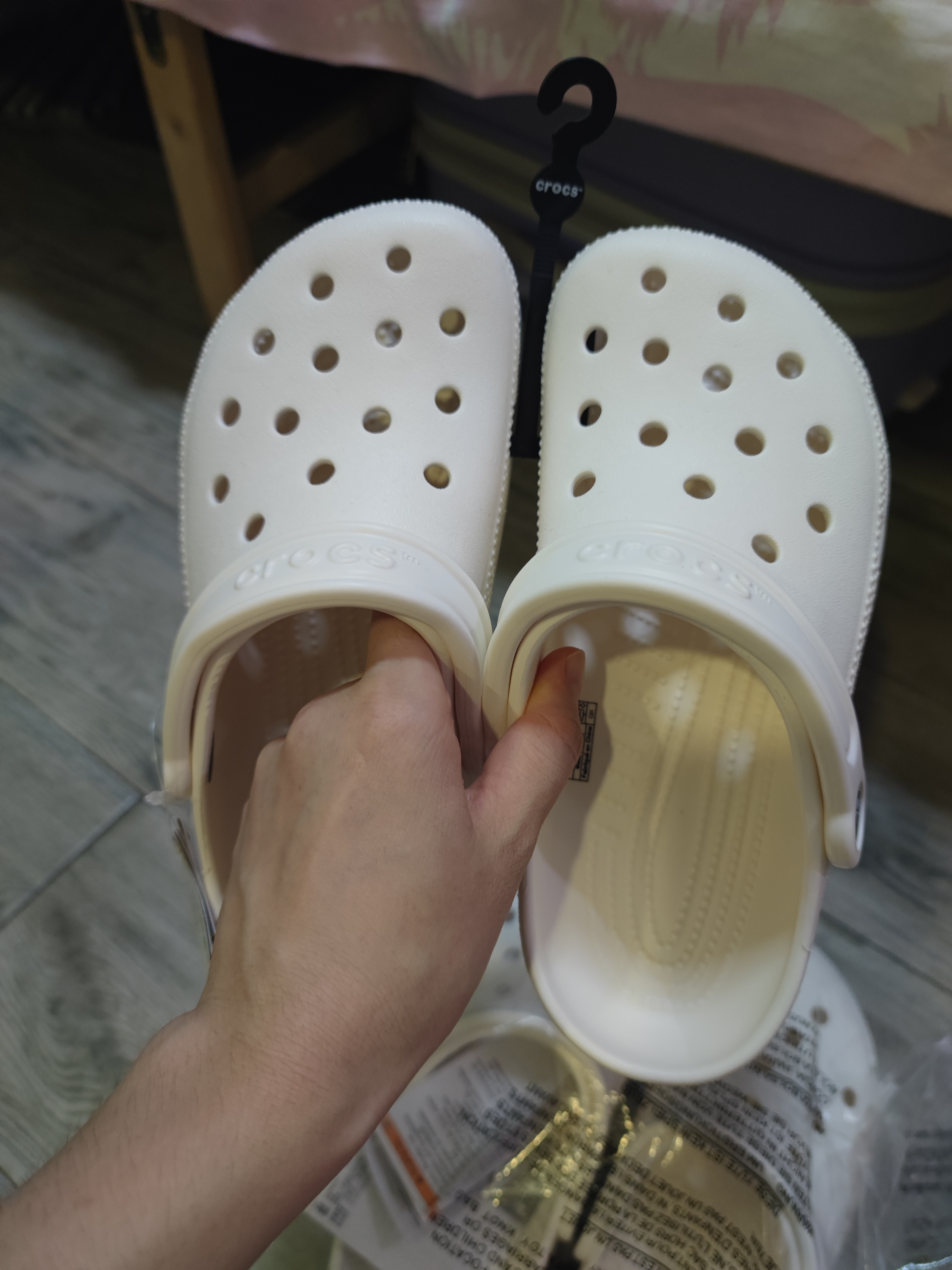 洞洞鞋CROCS