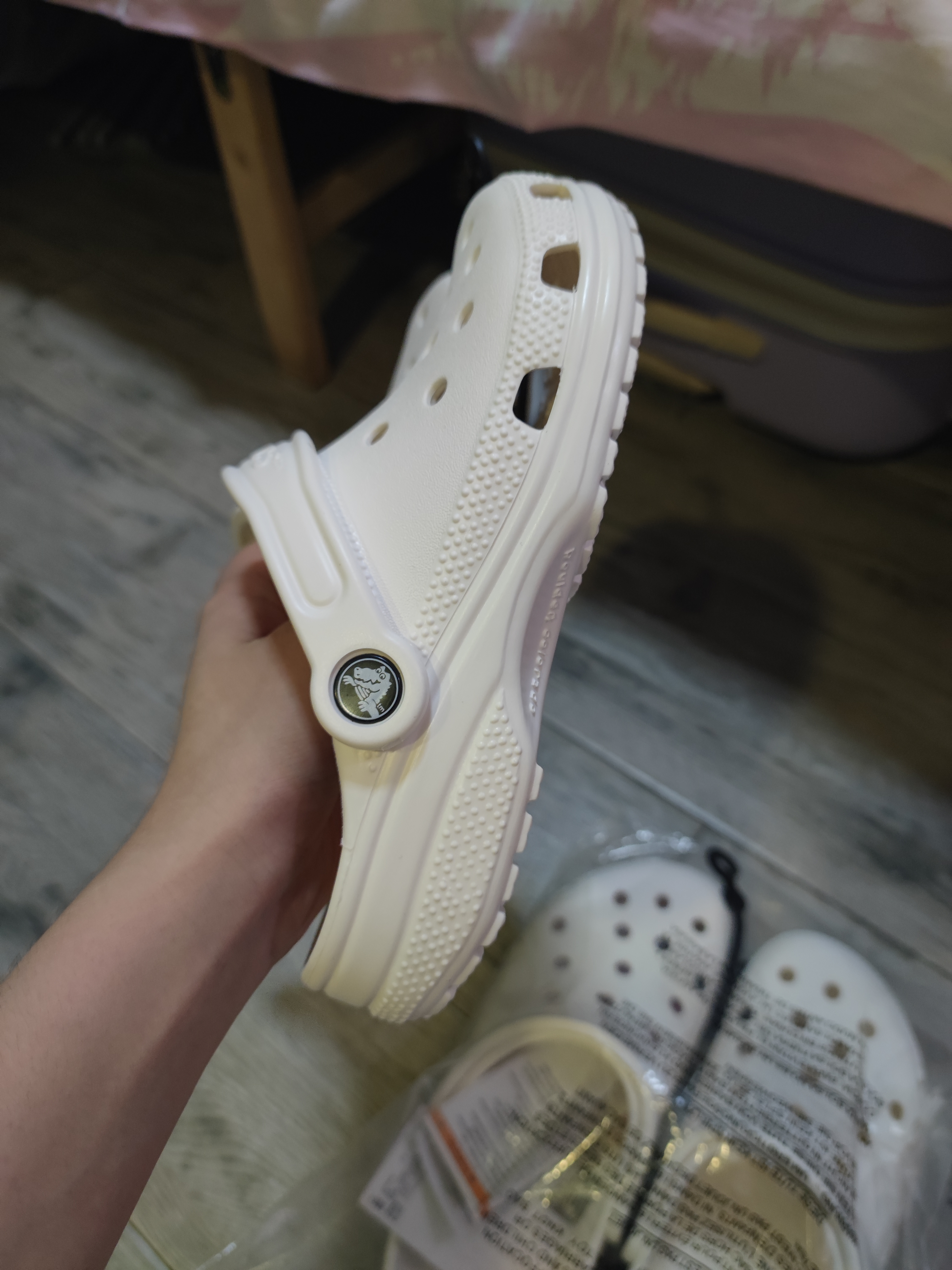 洞洞鞋CROCS