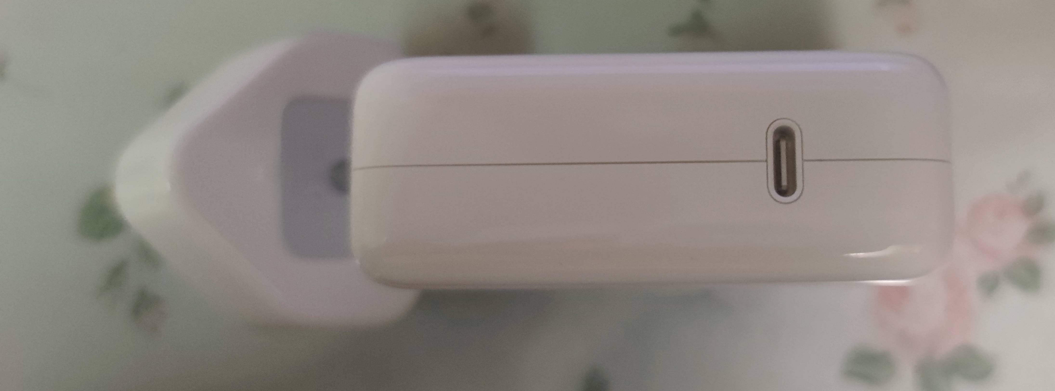 Macbook pro原装充电器
