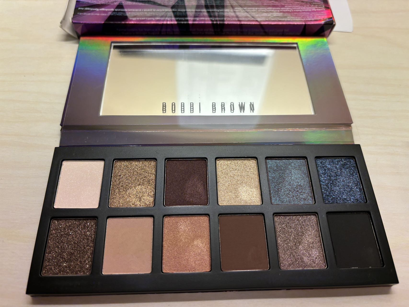 bobbi brown芭比布朗圣诞眼影盘