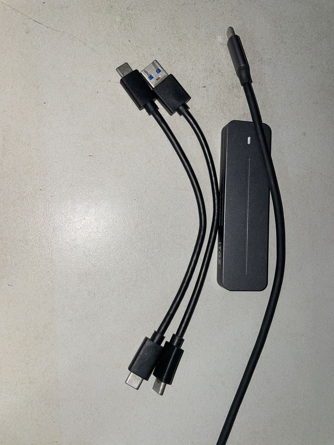 ITGZ硬盘盒RTL9210+10Gb/s数据线