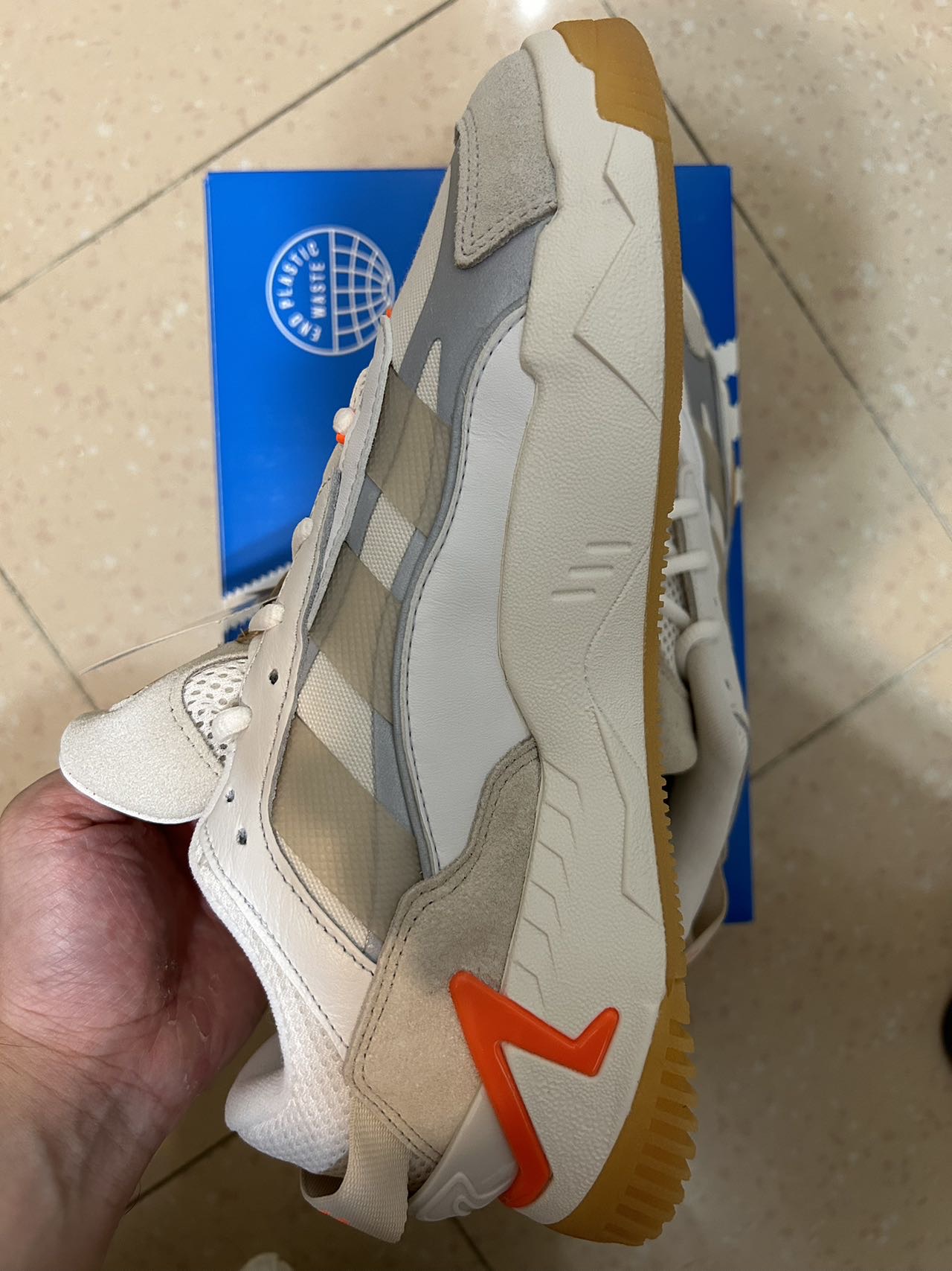 阿迪达斯niteball 鞋子