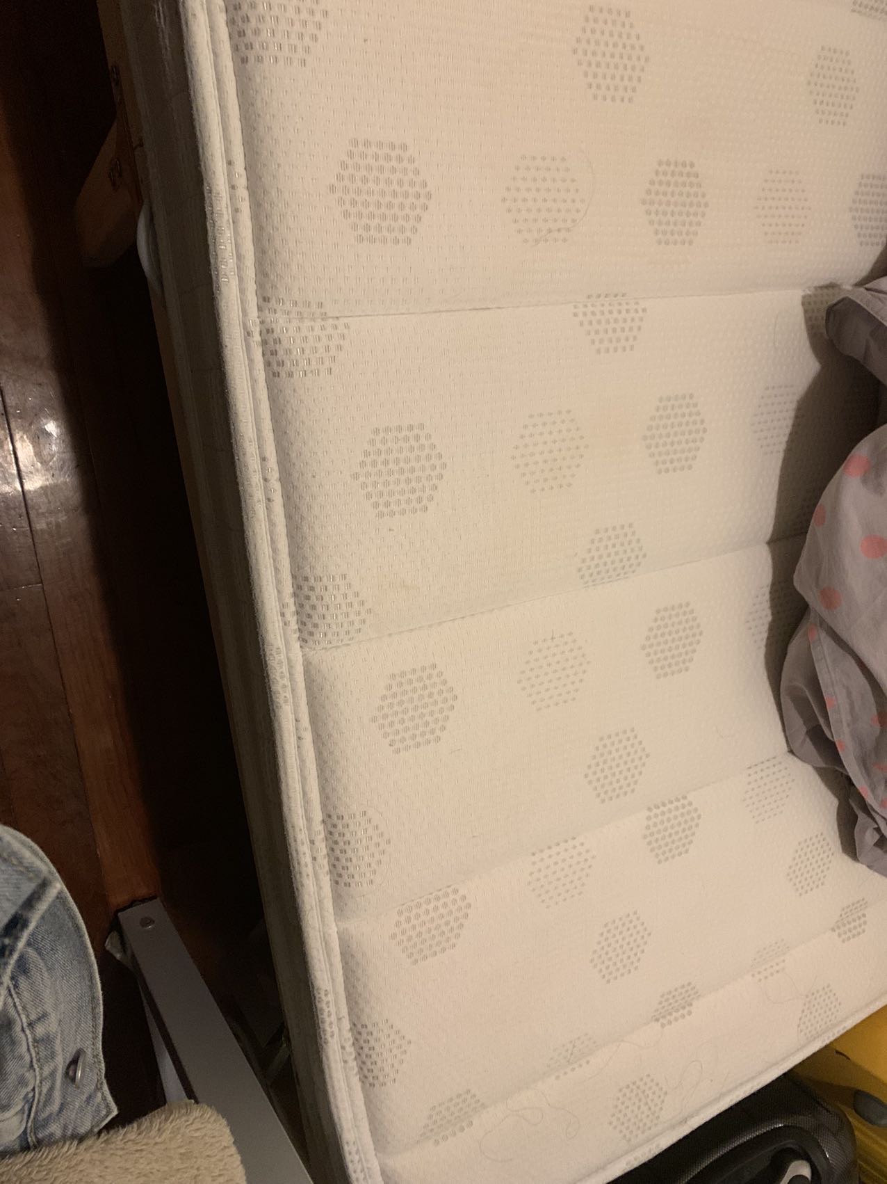 单人床