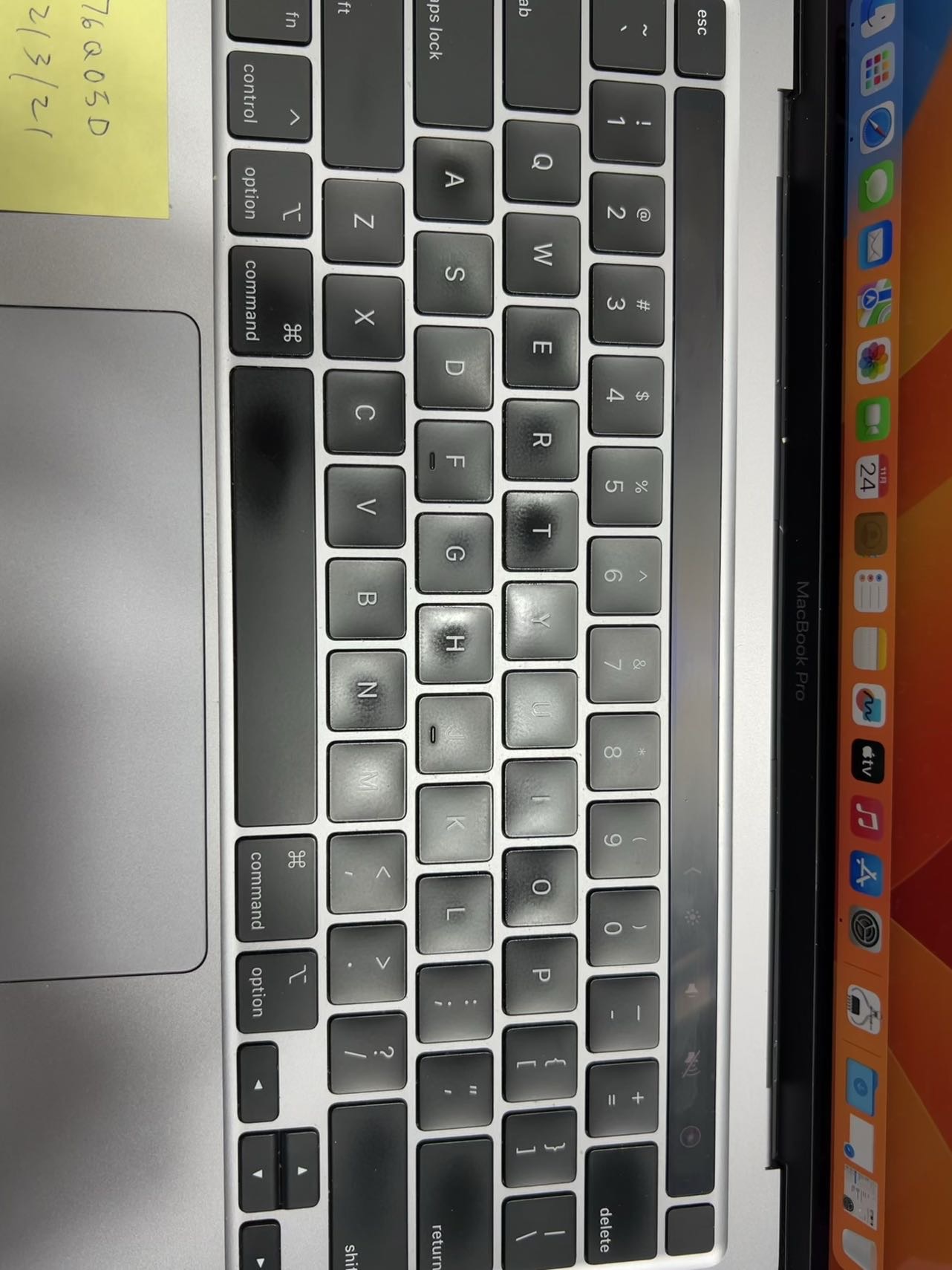 2020年款 macbook pro13寸 m1 8+256gb 港版行貨