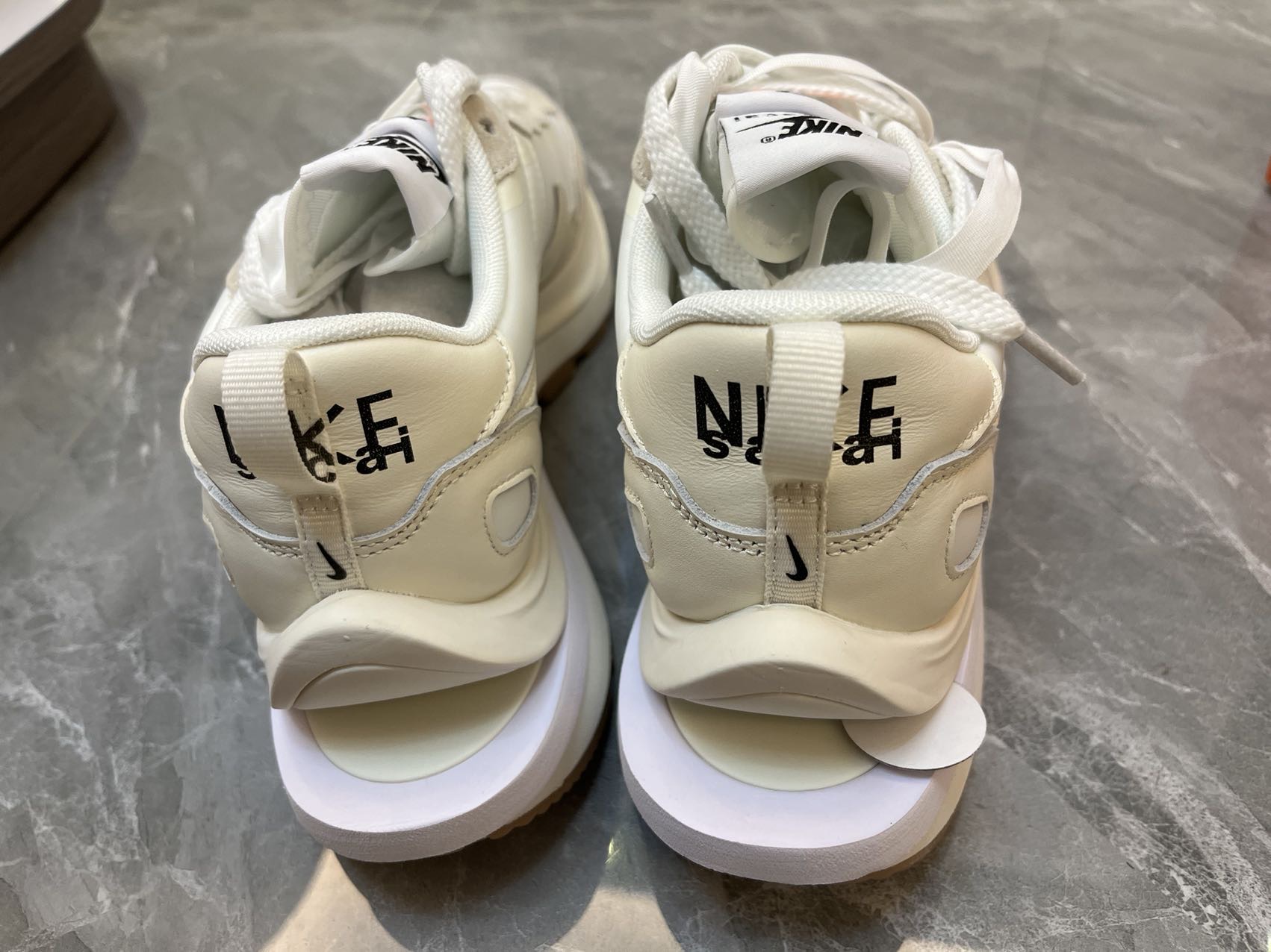 nike sacai鞋