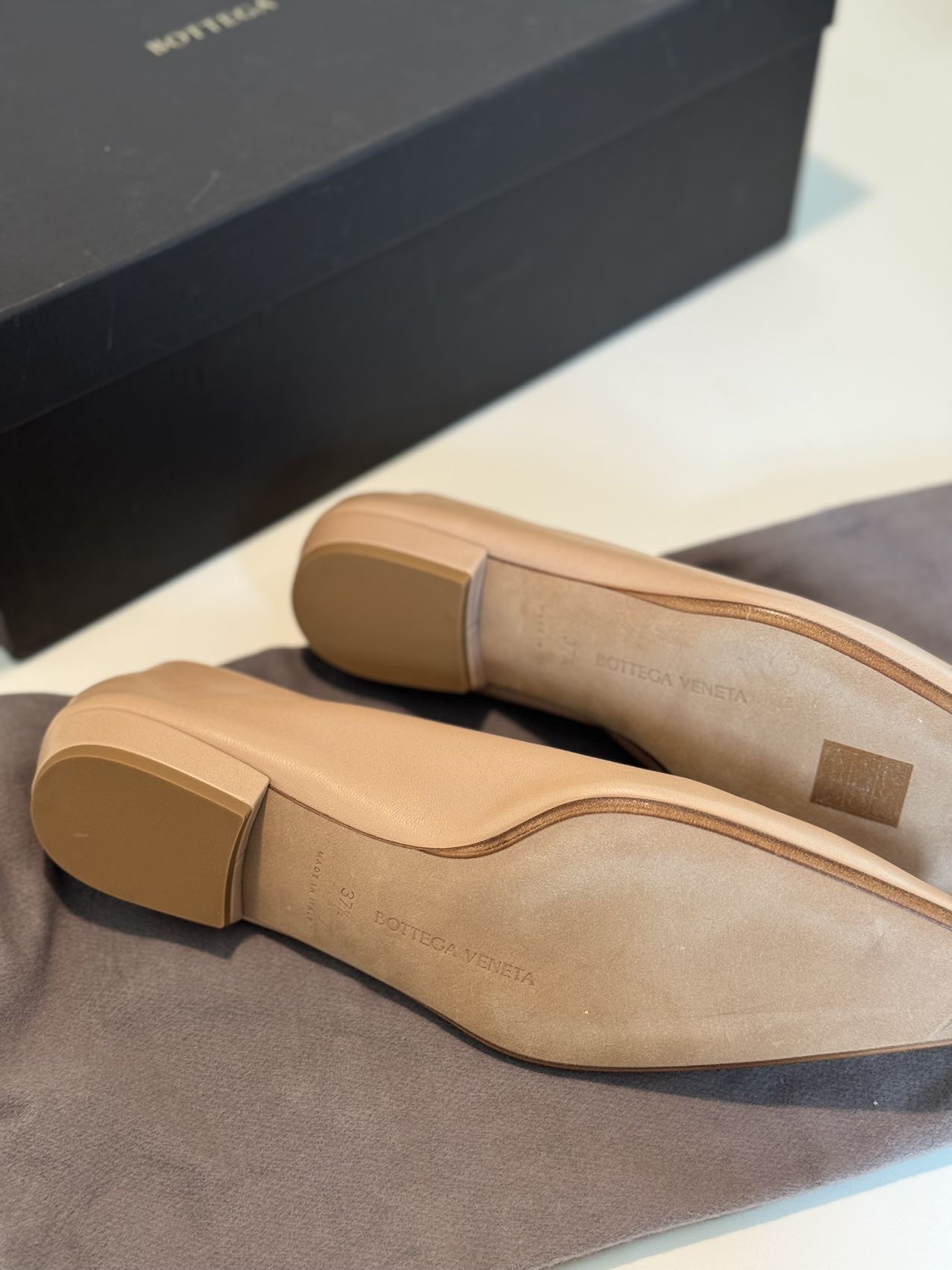 BOTTEGA VENETA 全新 已绝版