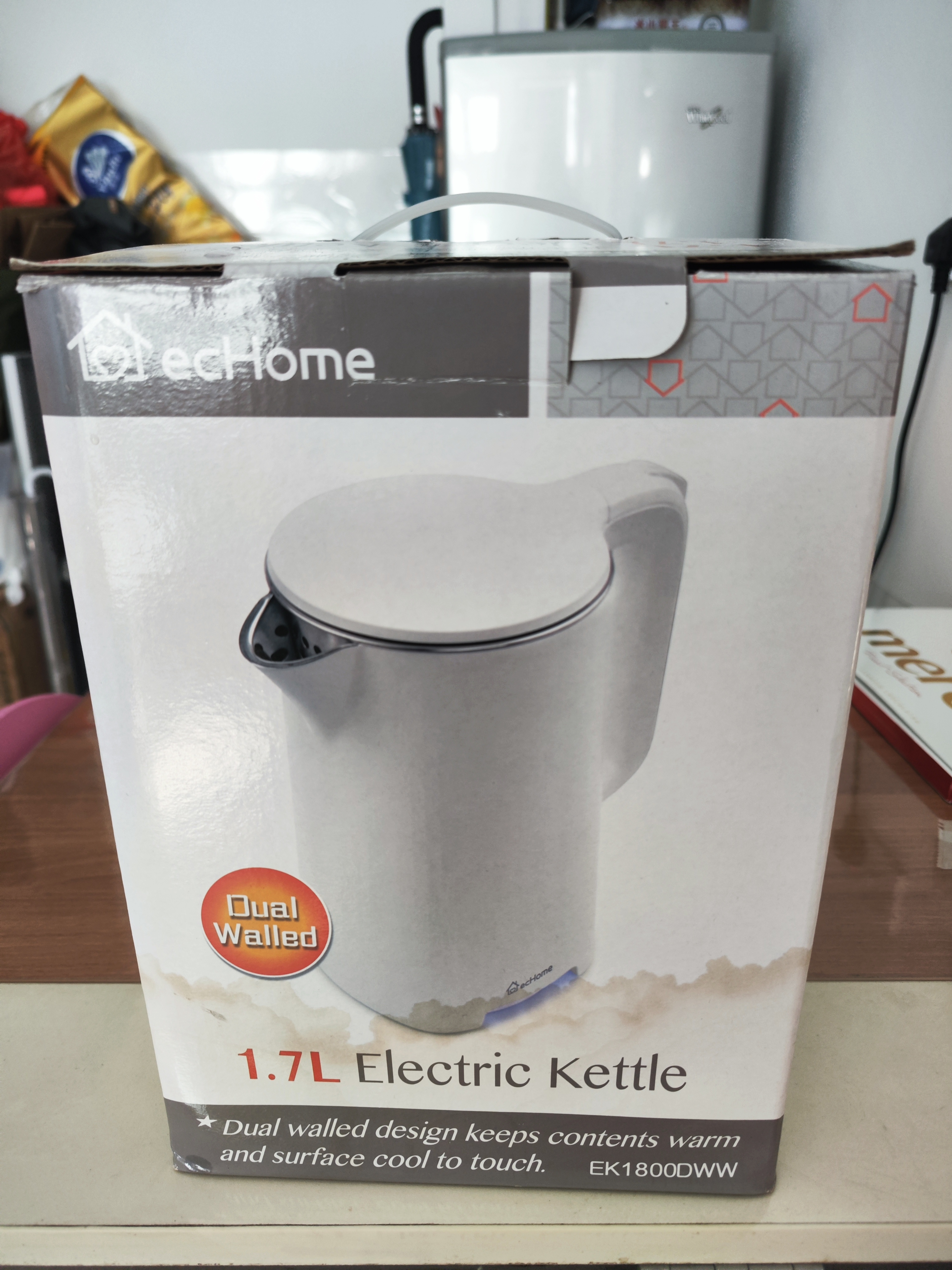 1.7L 無線電熱水壺