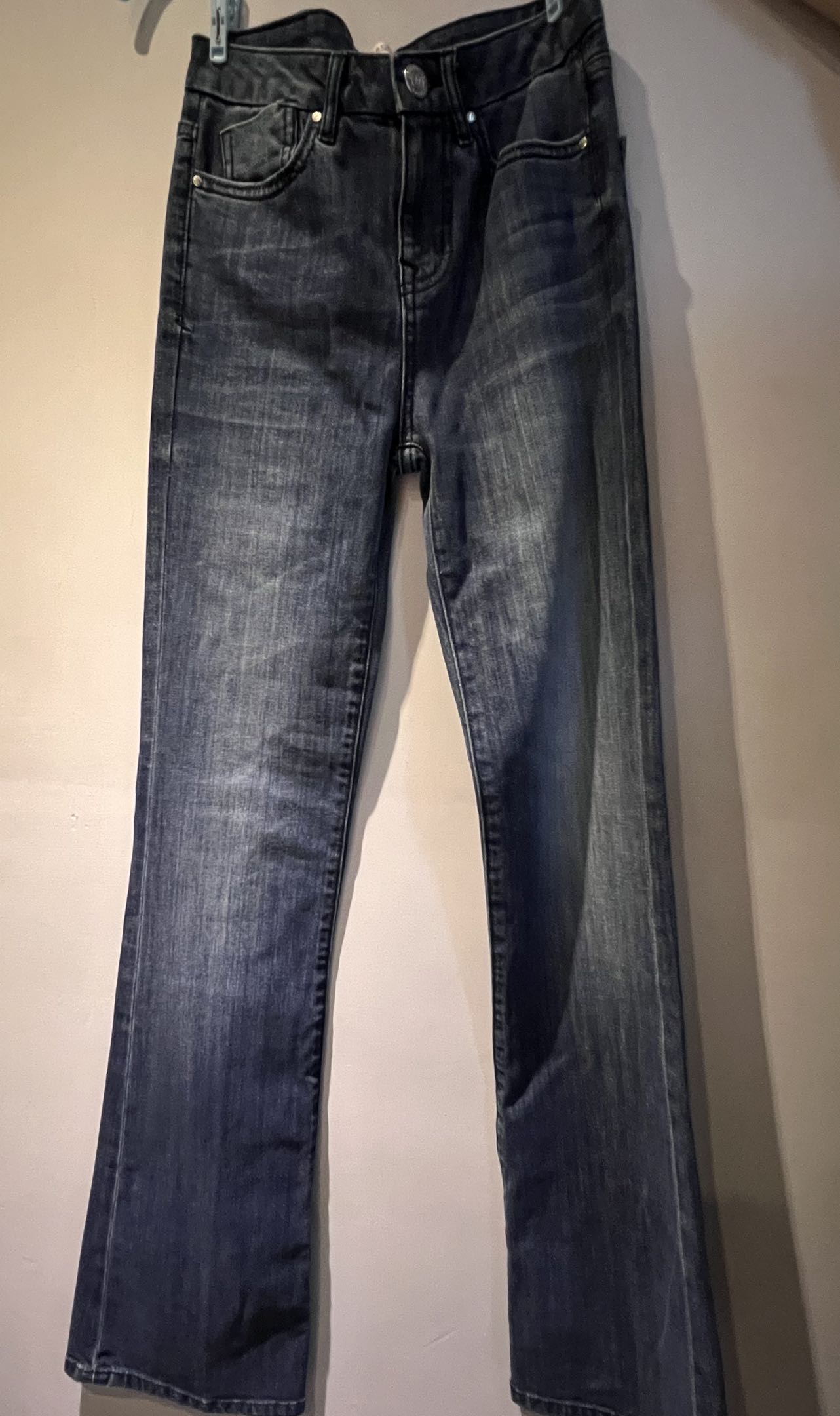 牛仔裤 25码 版型好