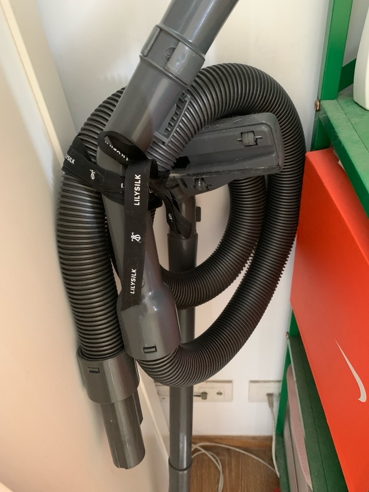 吸尘器