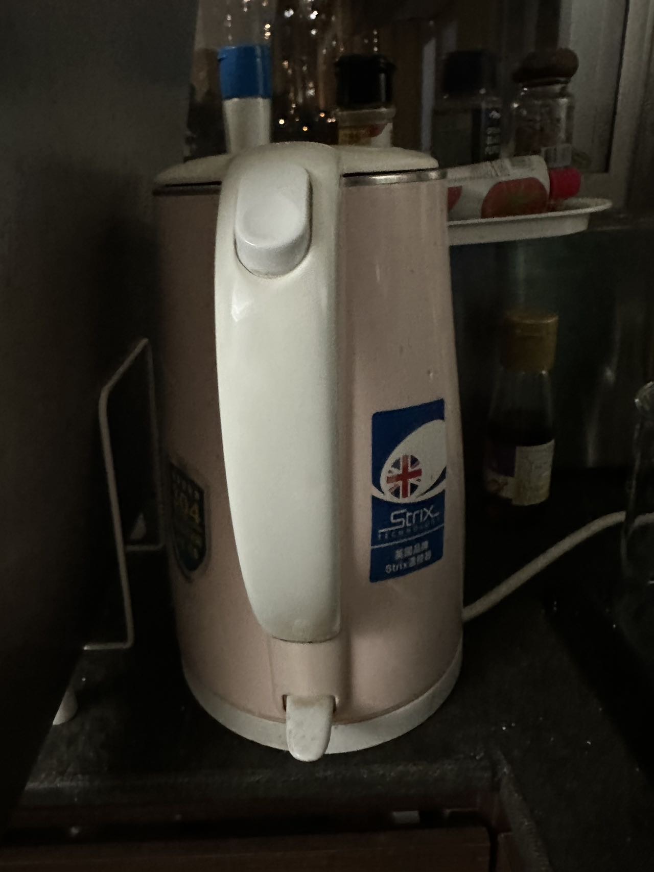 电热水壶