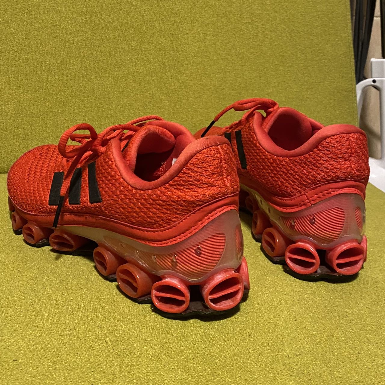 Adidas Microbounce 复古跑步鞋45码