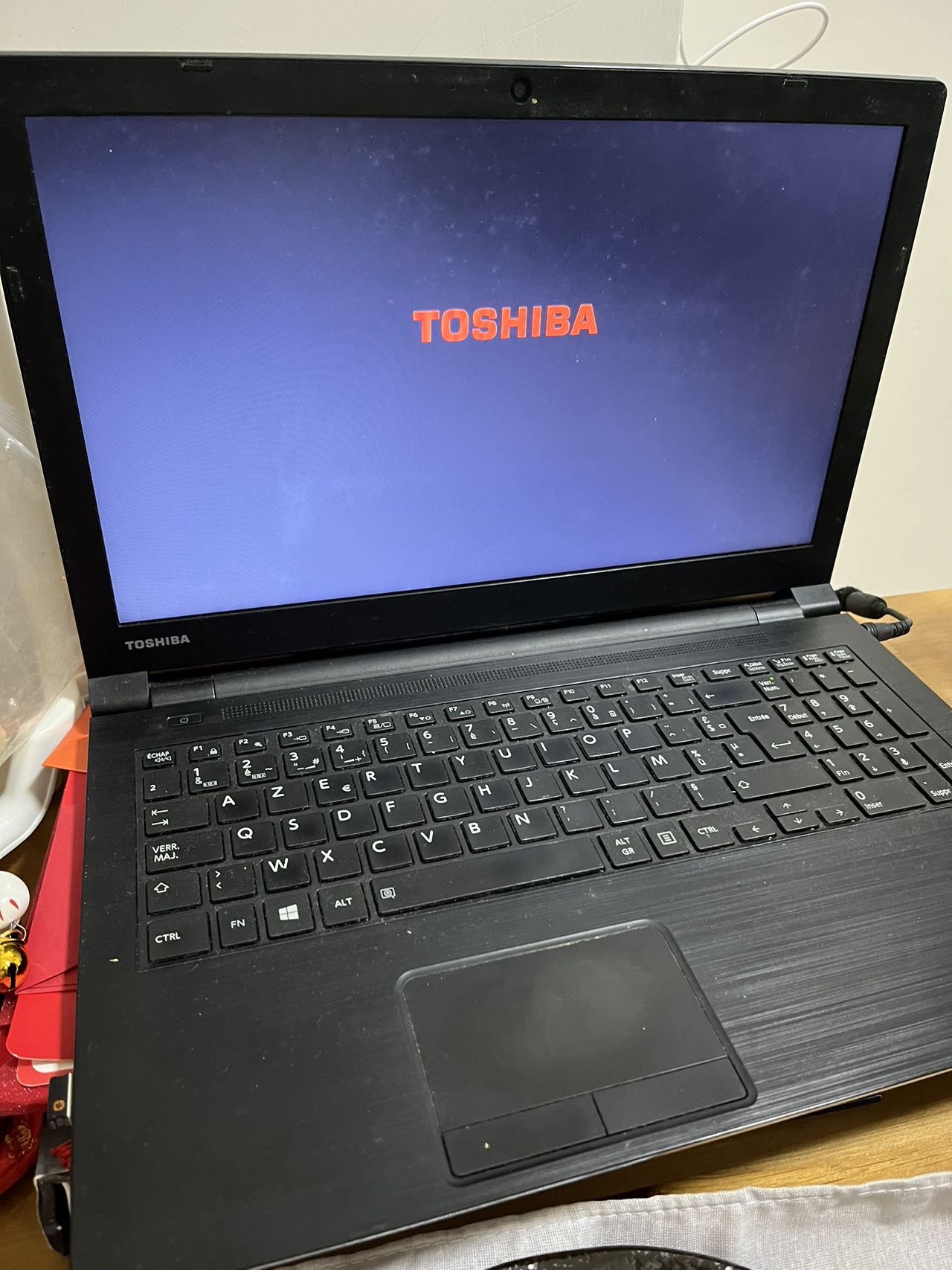 笔记本电脑