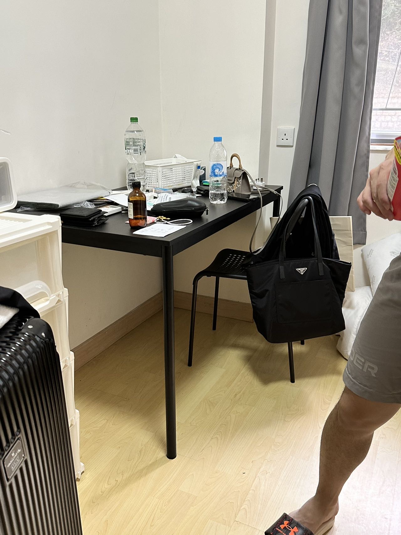 宜家餐台配4把椅子