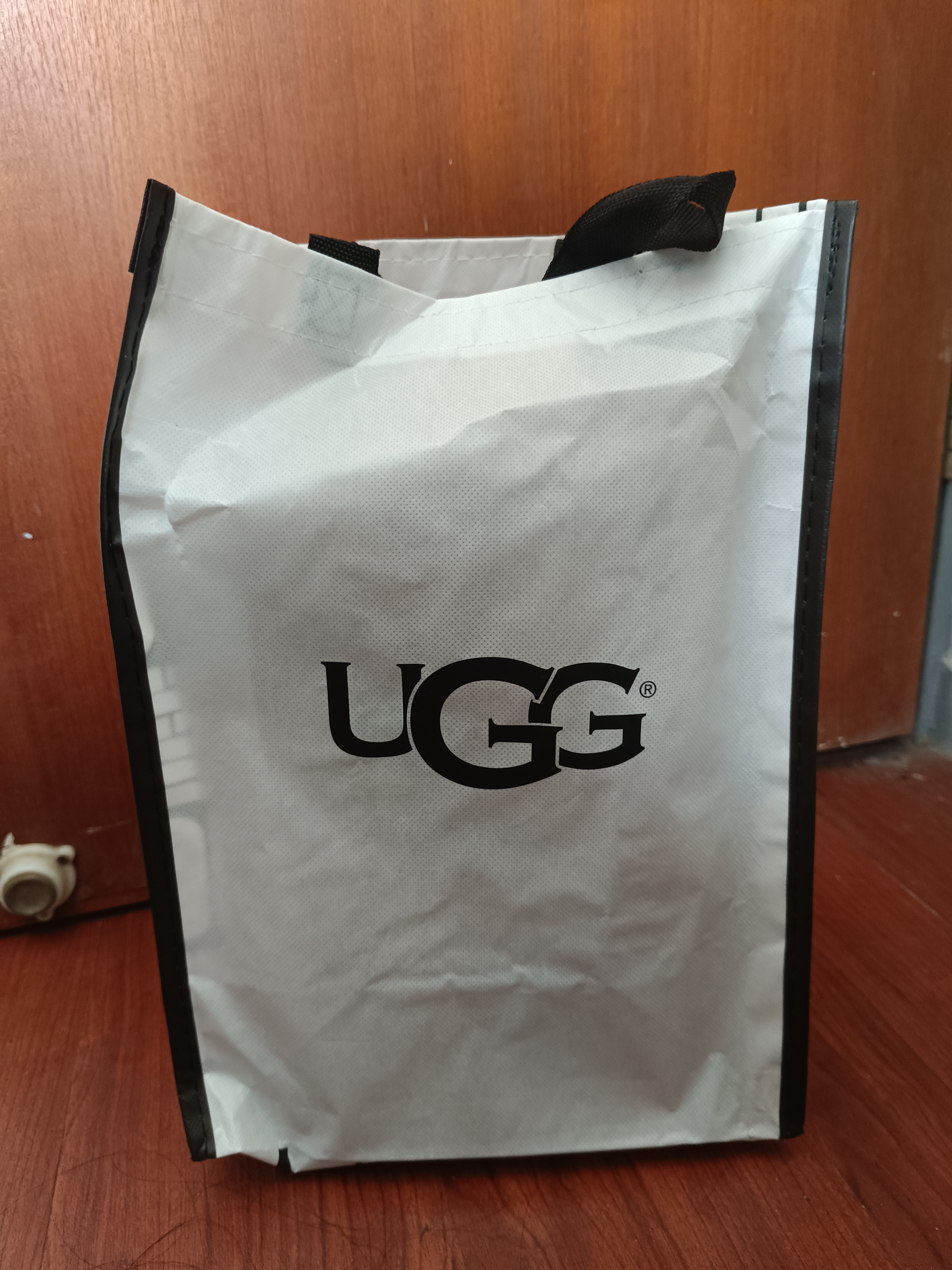 ugg羊毛拖鞋
