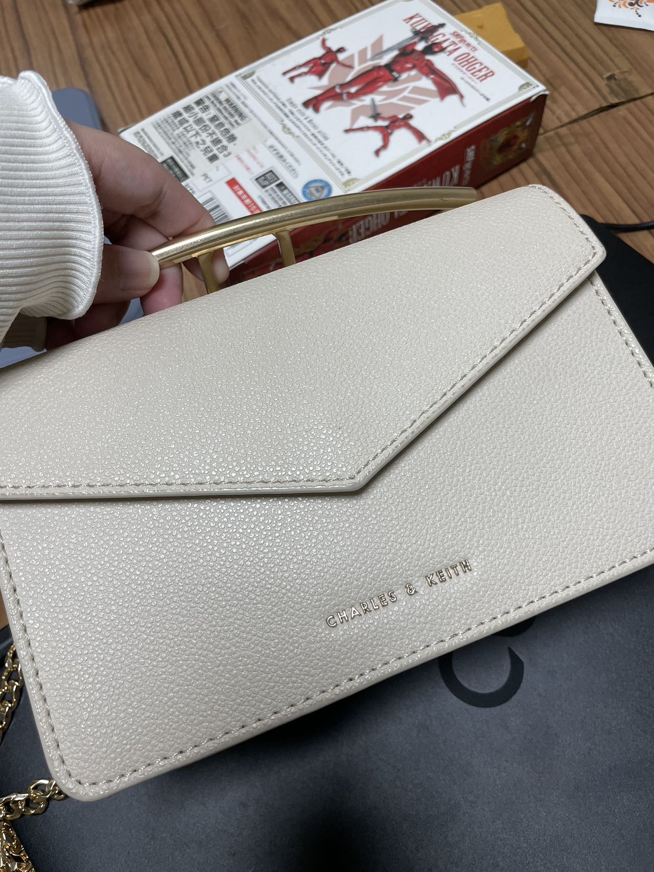 Charles & Keith 袋 包 雙面 斜挎包 腋下袋