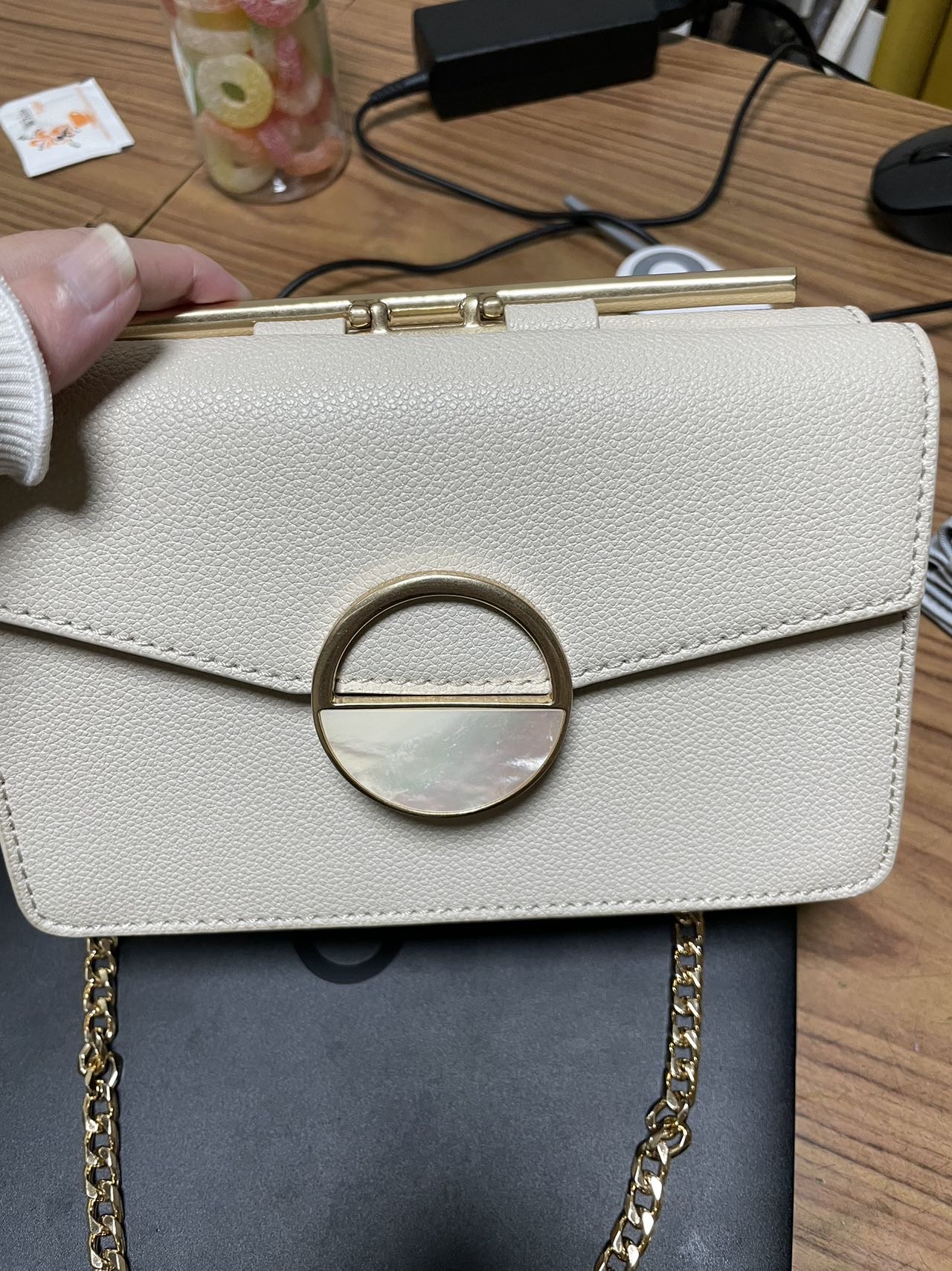 Charles & Keith 袋 包 雙面 斜挎包 腋下袋