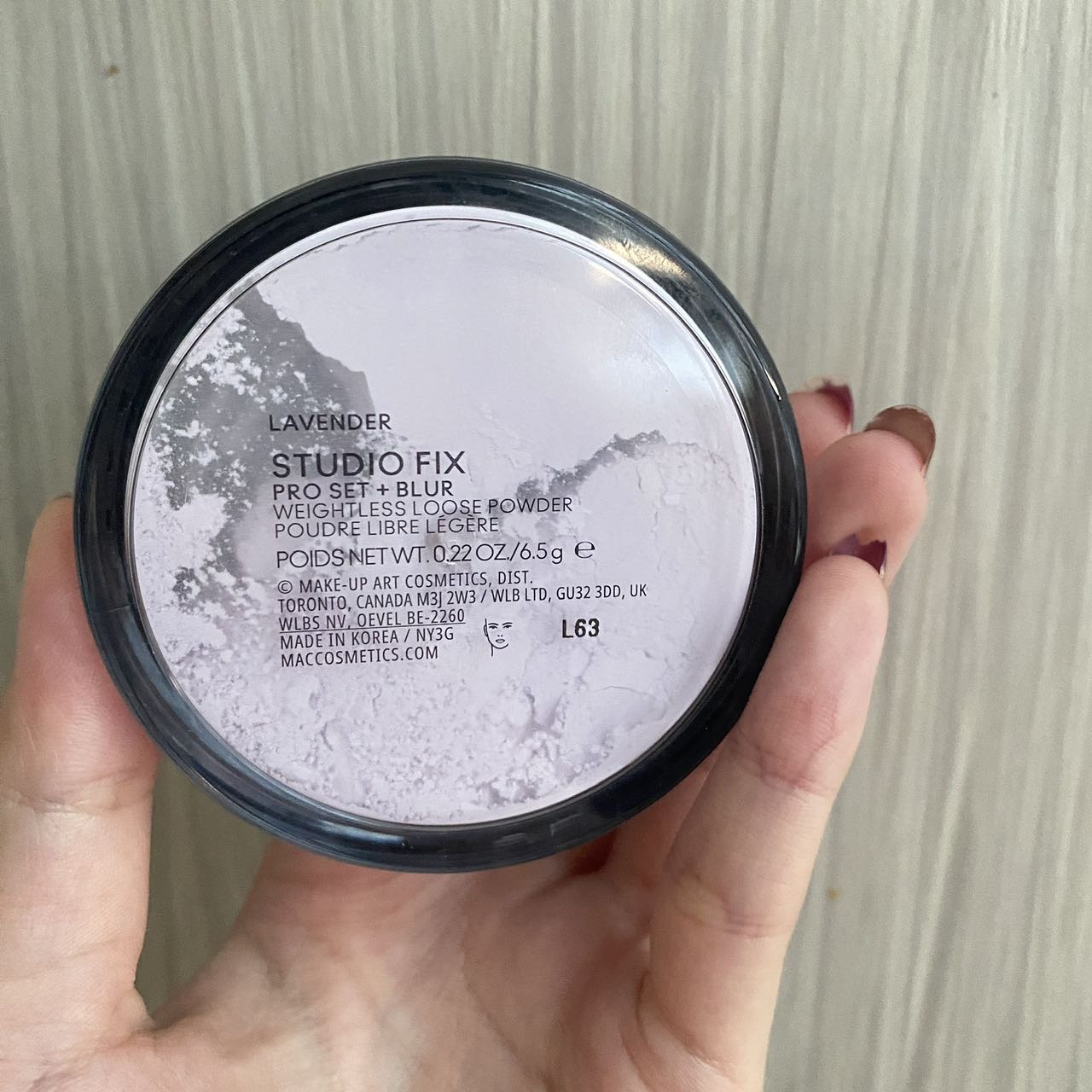 MAC绝绝紫控油定妆散粉
