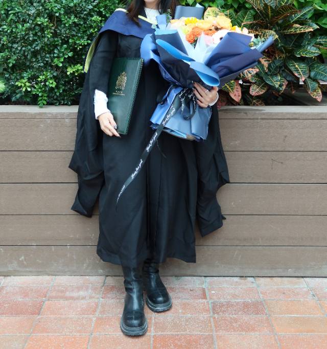 港大工学院硕士袍