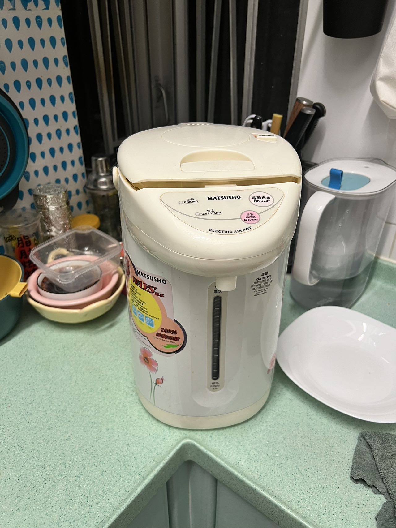 电热水壶