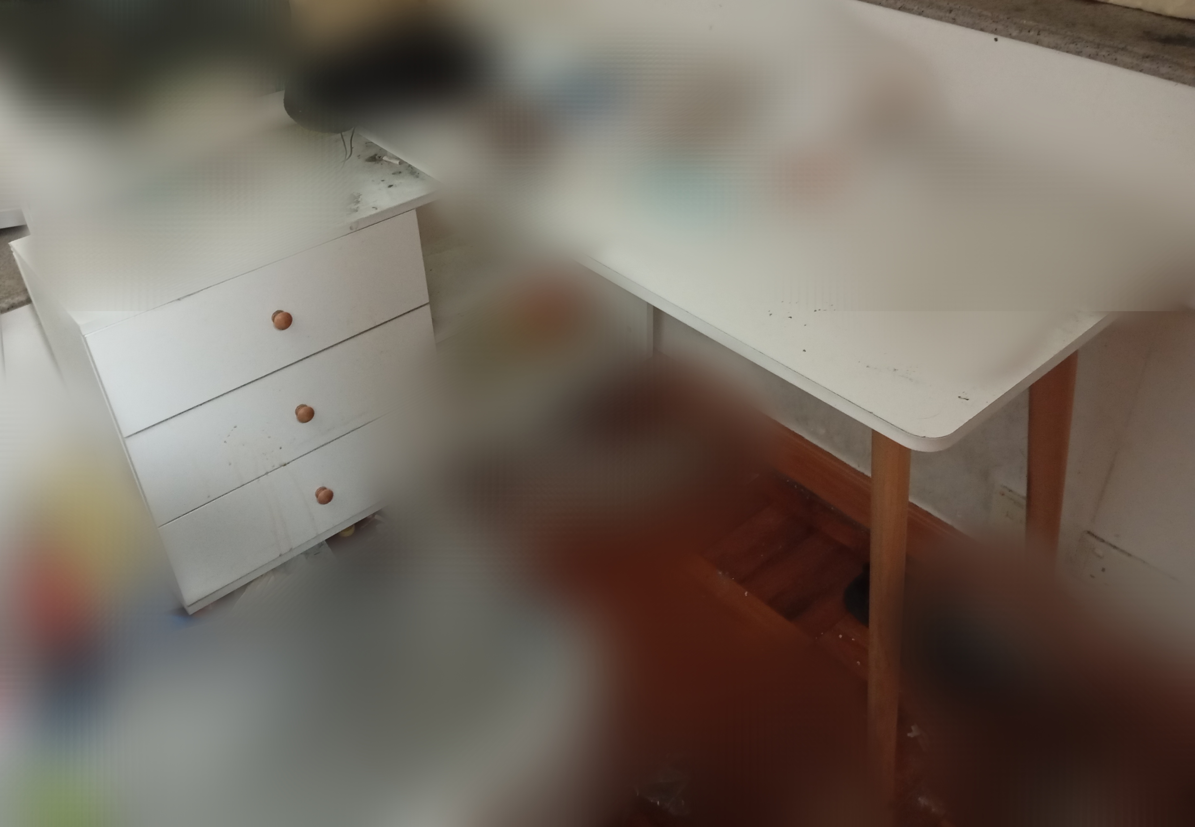 免费送长桌子储物空间超多