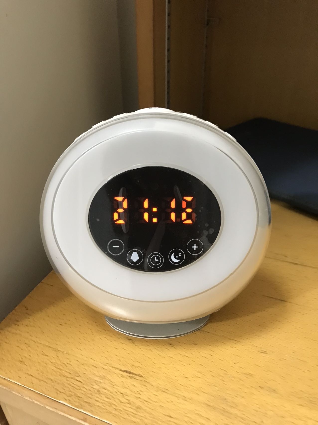模拟日出唤醒闹钟