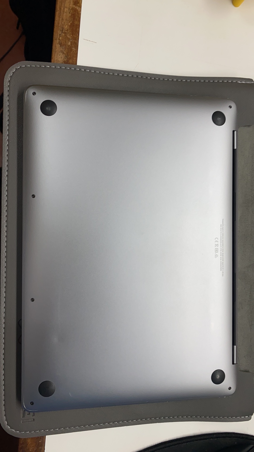MacBook Pro 13寸 内存8GB闪卡512GB 2020款