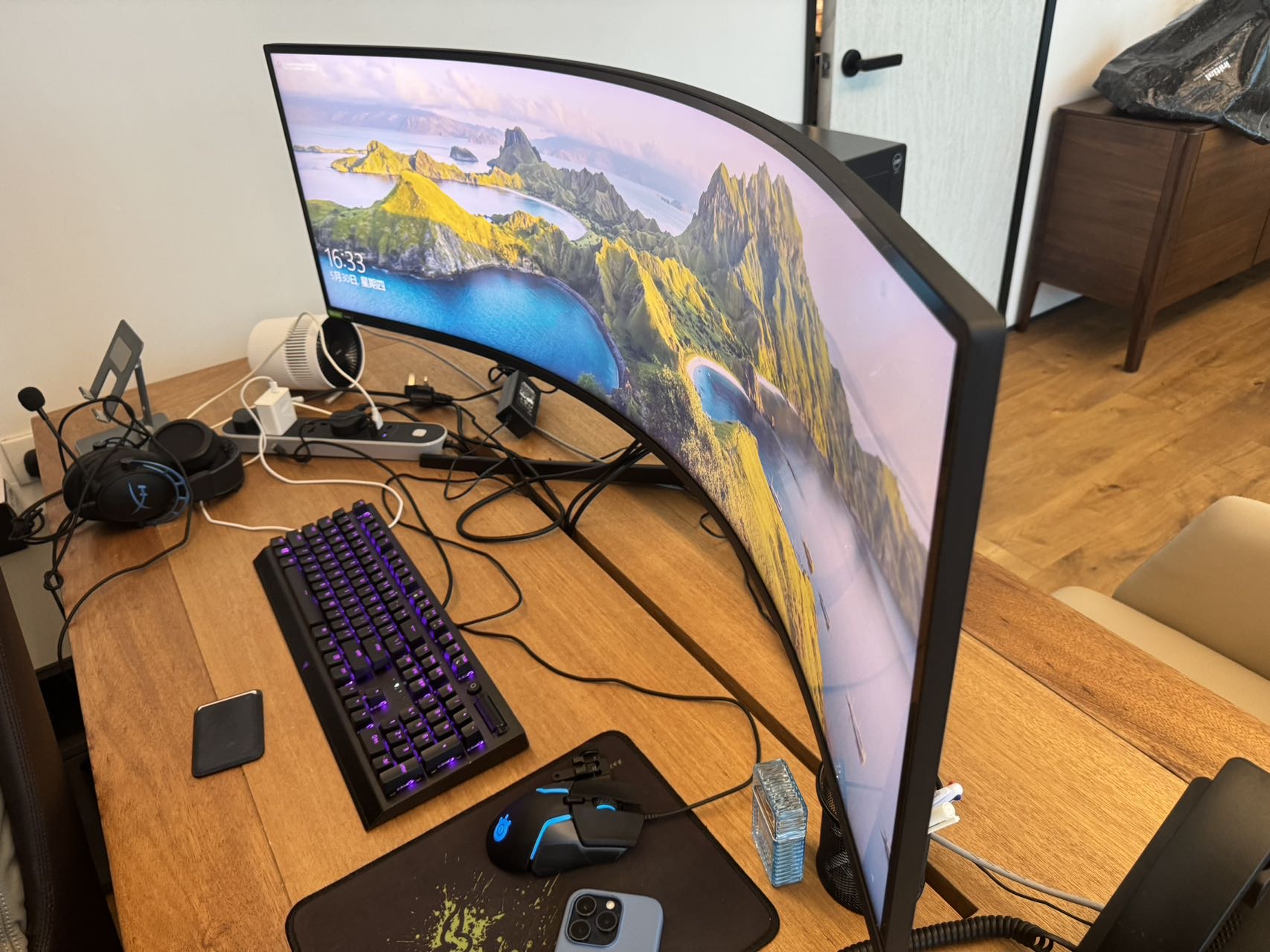 三星 G9 49英寸带鱼屏