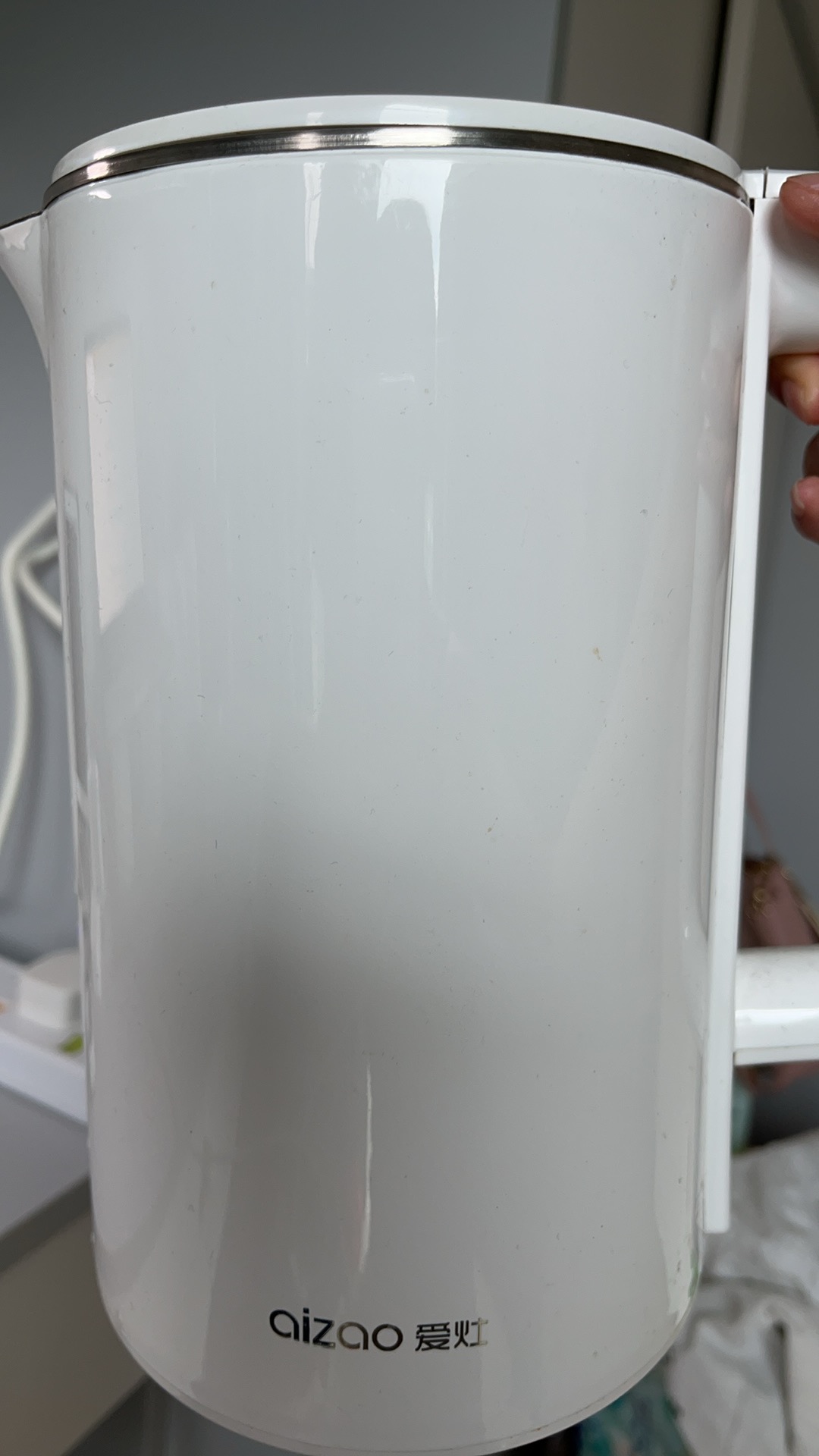 英标插头热水壶