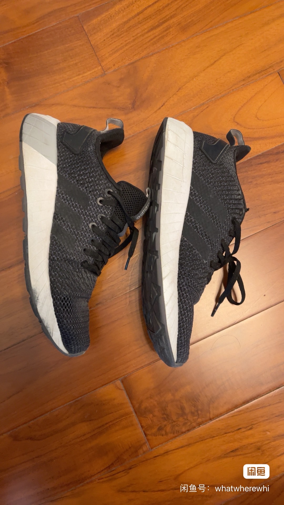 阿迪达斯Adidas休闲鞋