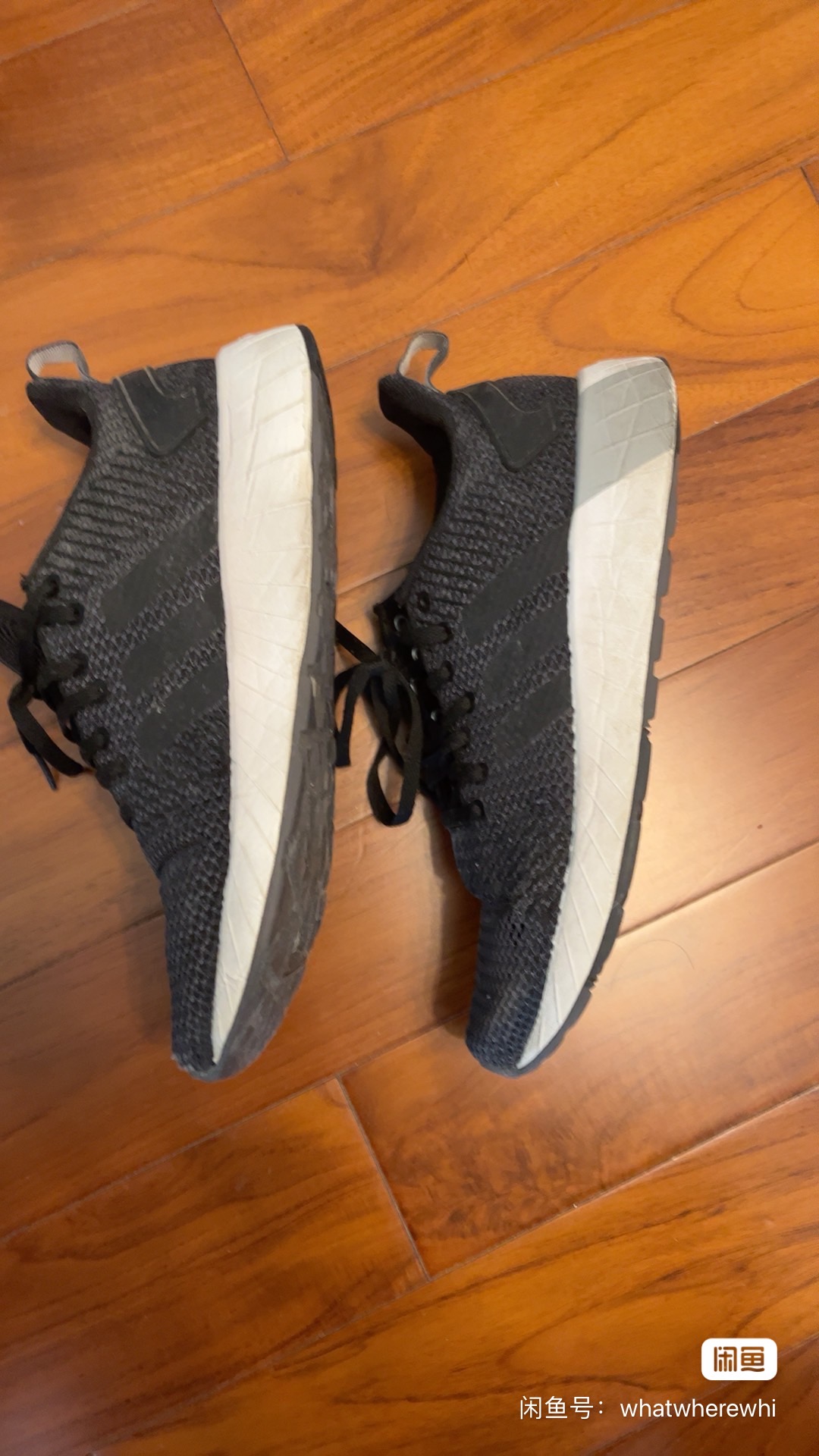 阿迪达斯Adidas休闲鞋