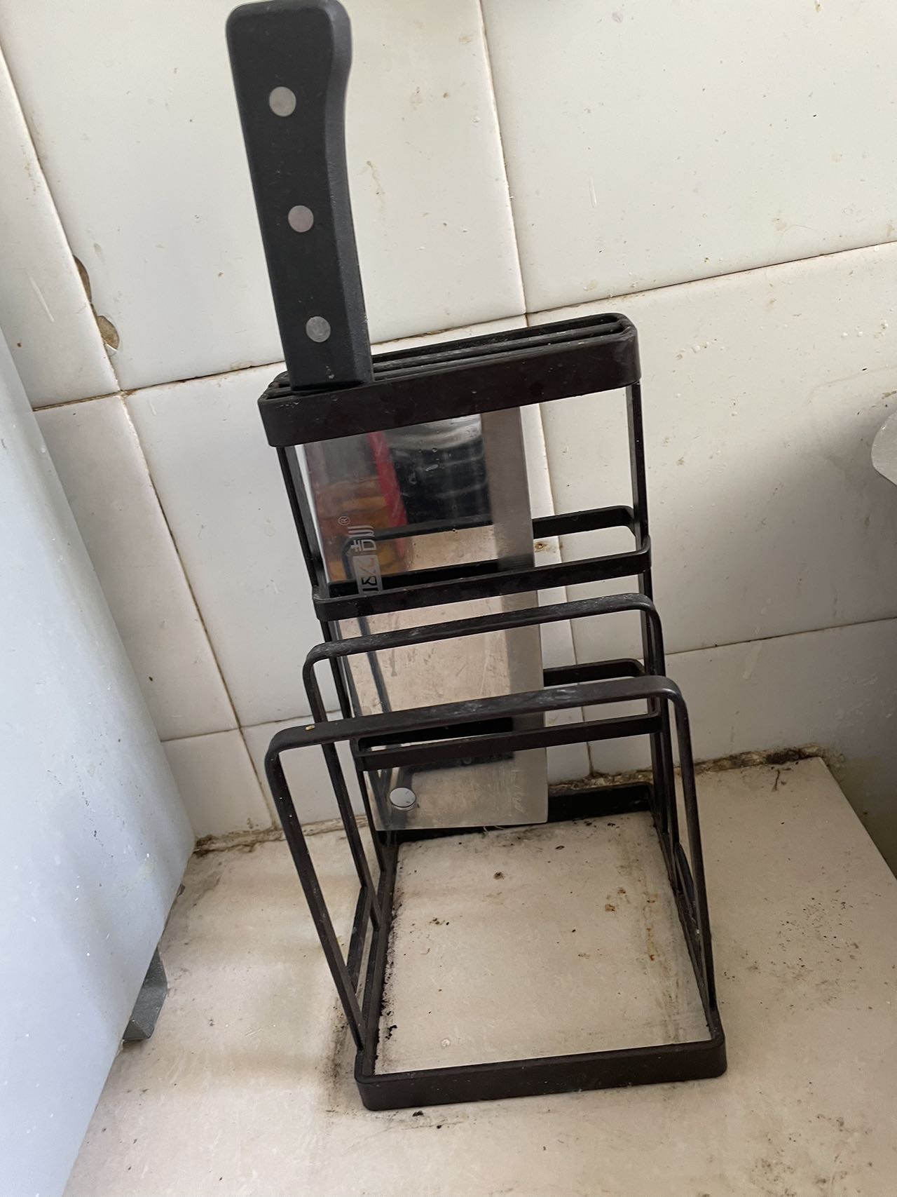 菜刀和铁刀架