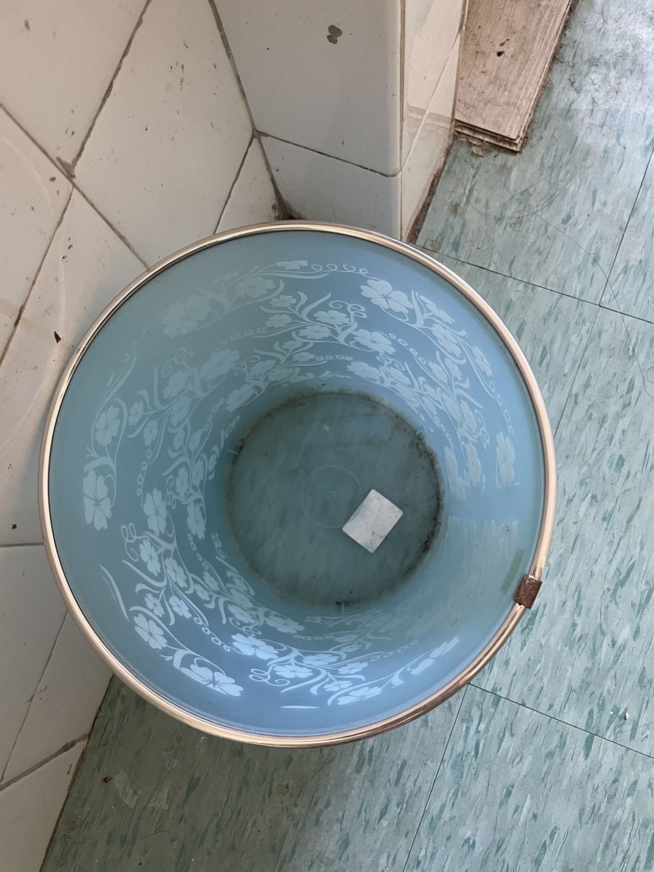 垃圾桶