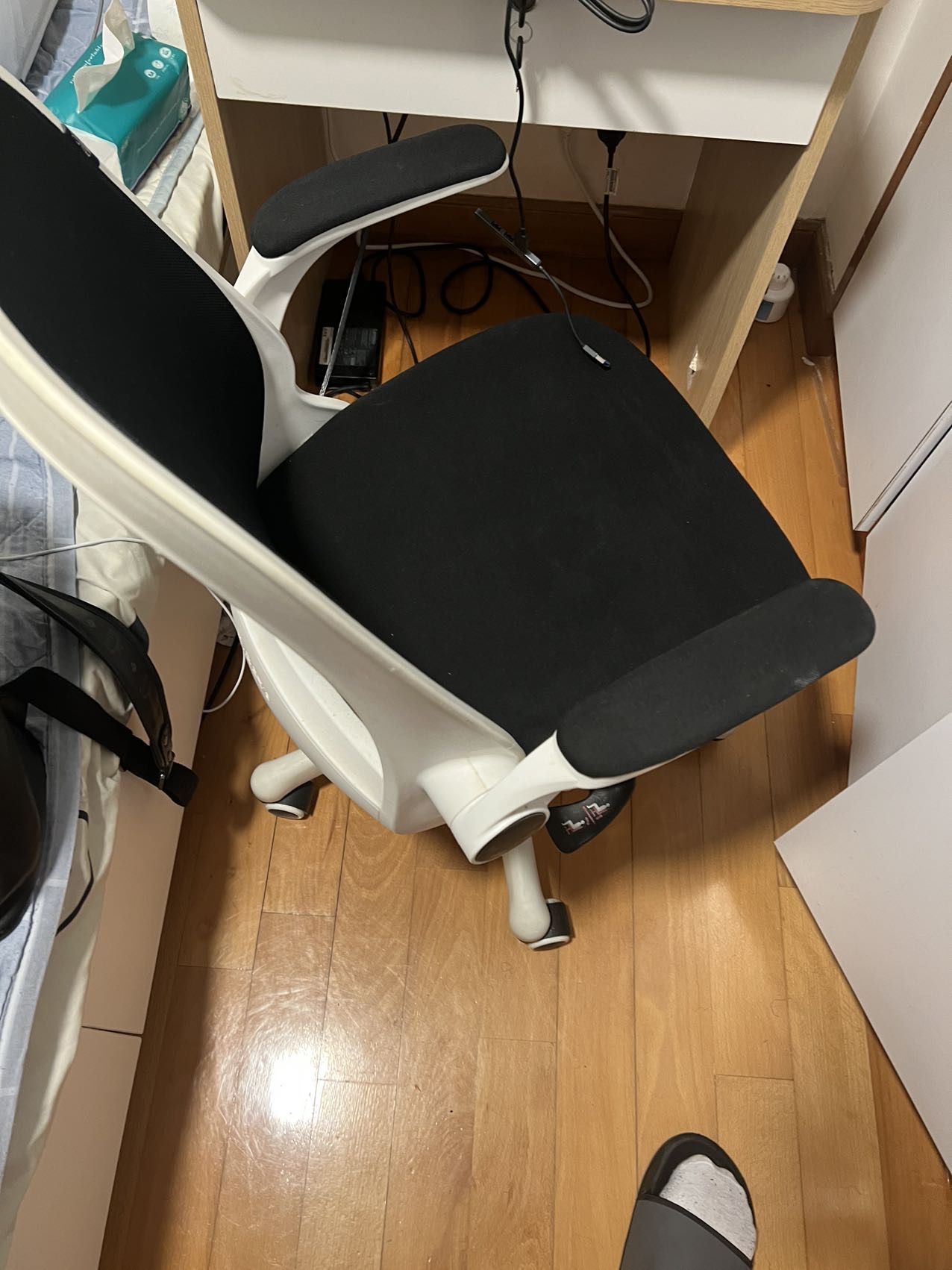 电脑椅
