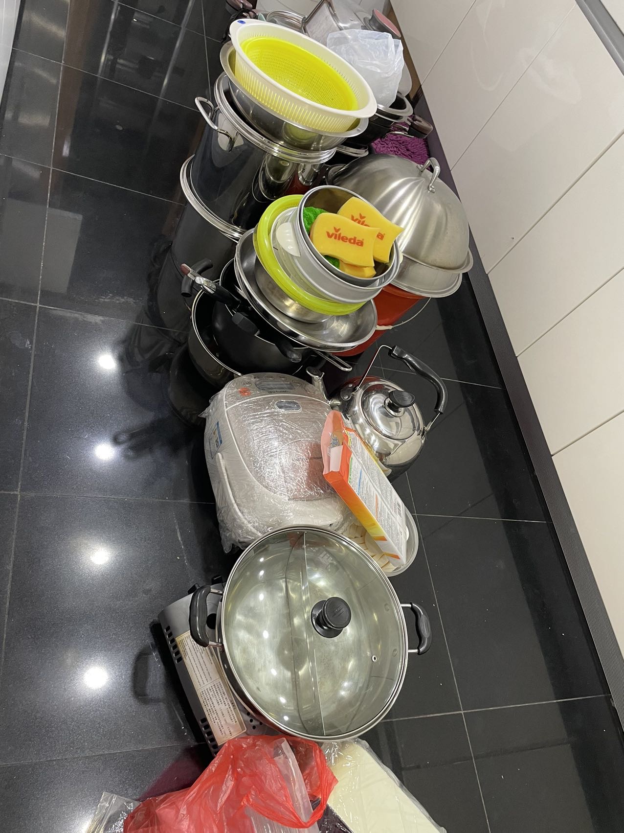 鍋碗瓢盆
