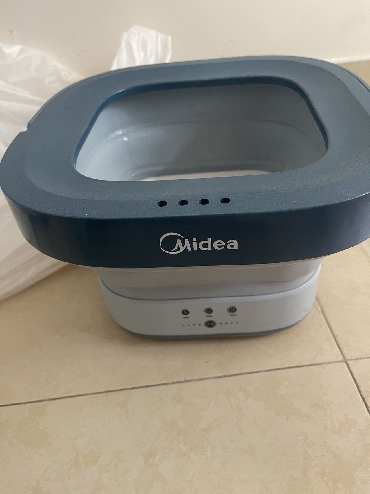 美的折疊迷你洗衣機