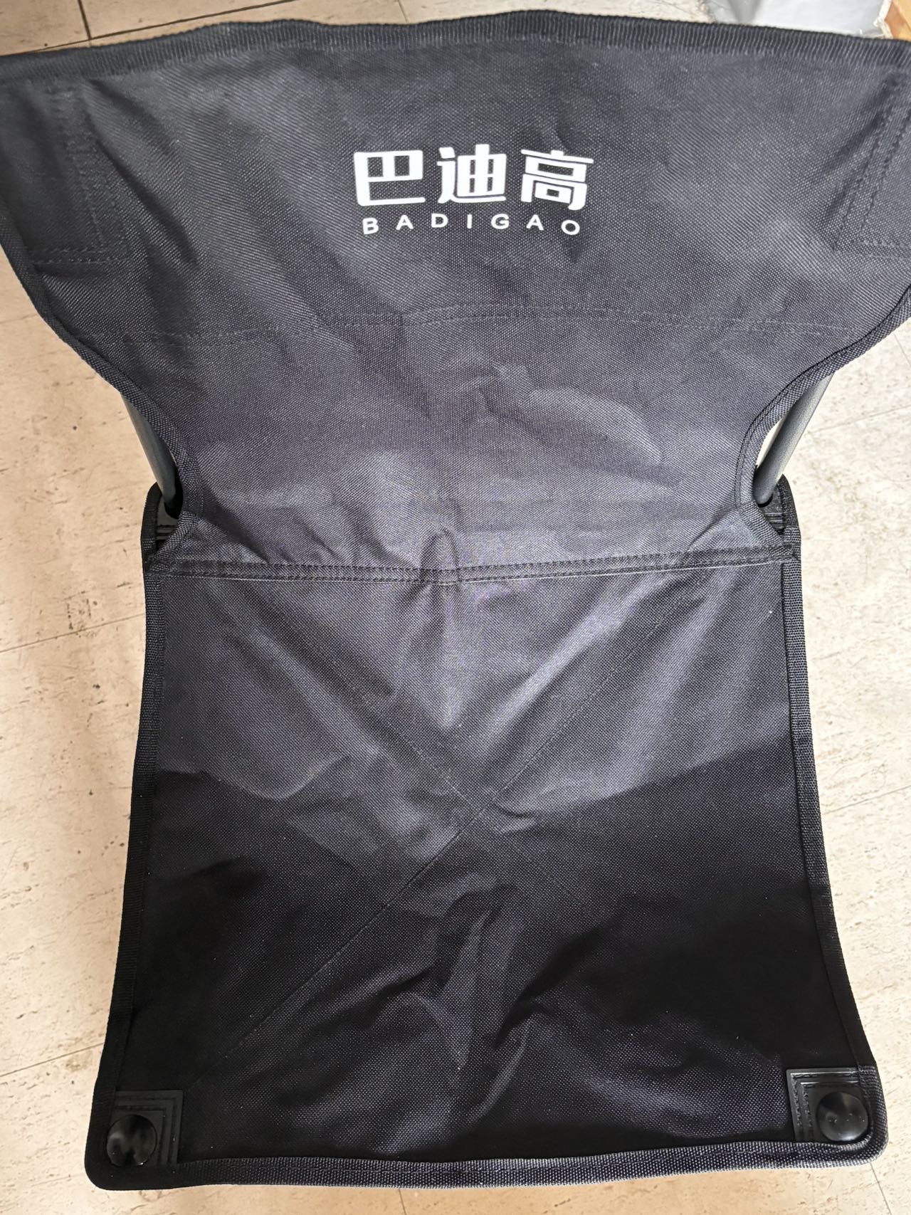 折叠椅2把（有包装袋）
