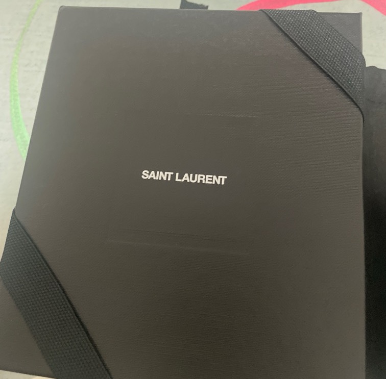 YSL 意大利牛皮三折款钱包