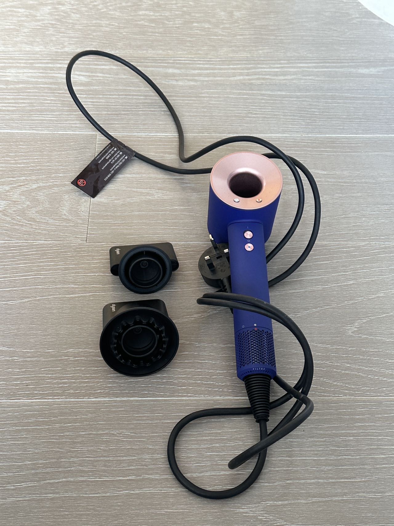 戴森吹风机 Dyson Supersonic™ hair dryer HD15 （Vinca blue/Rose）