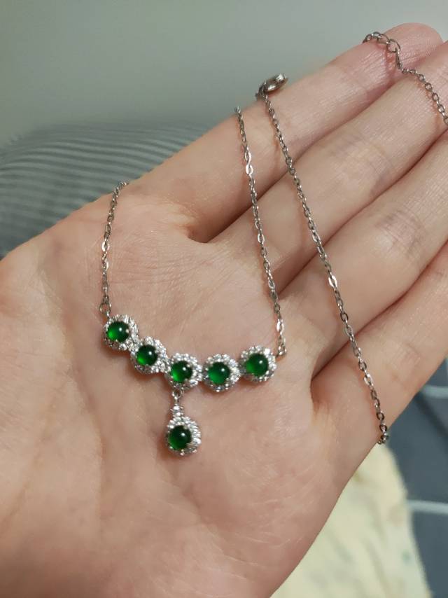 翡翠微笑链