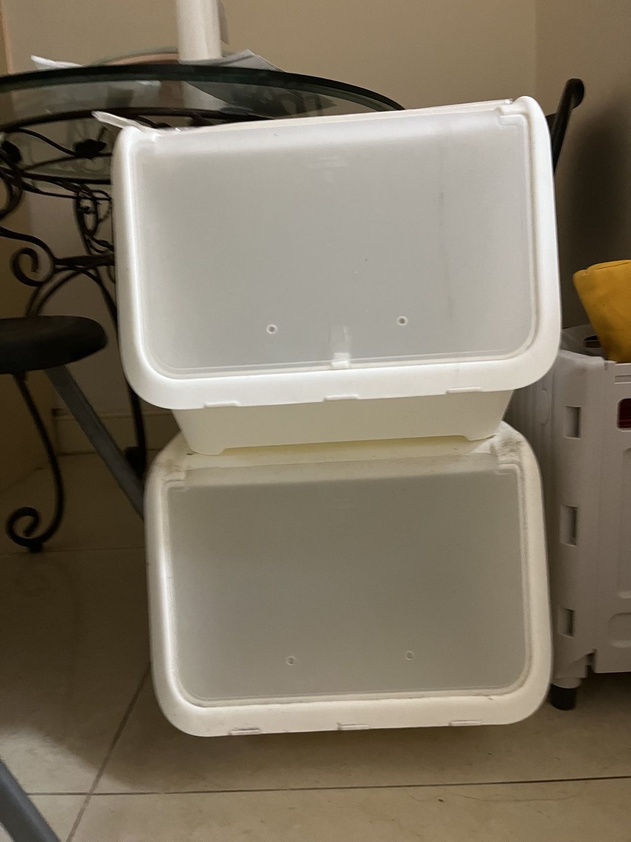 收纳箱
