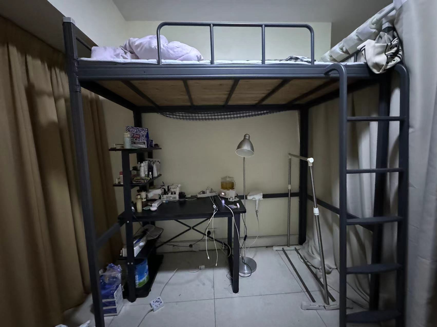 高架床床架、床垫