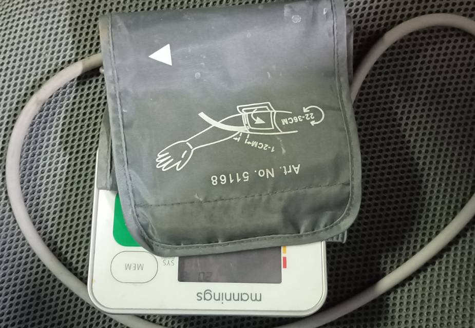 万宁电子血压计