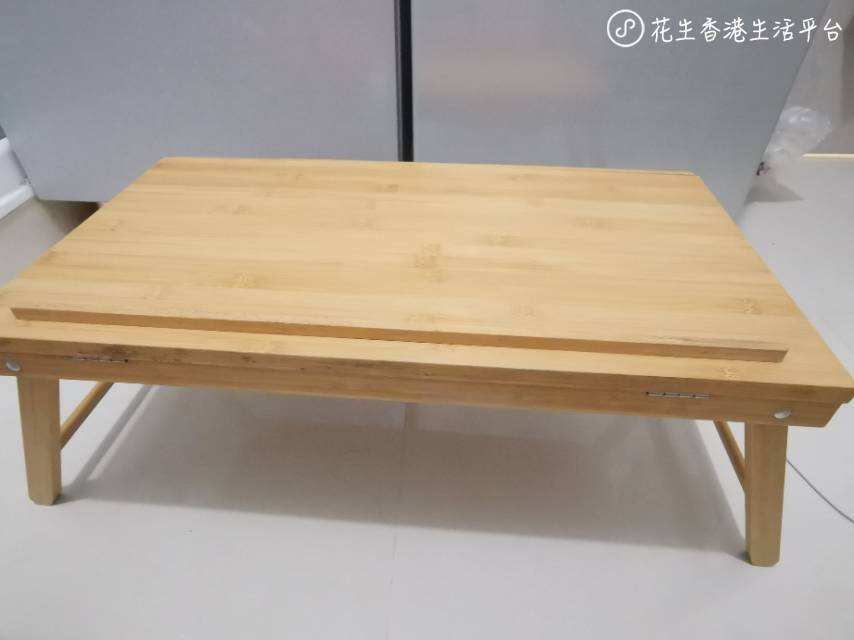 餐桌及宜家床上小桌