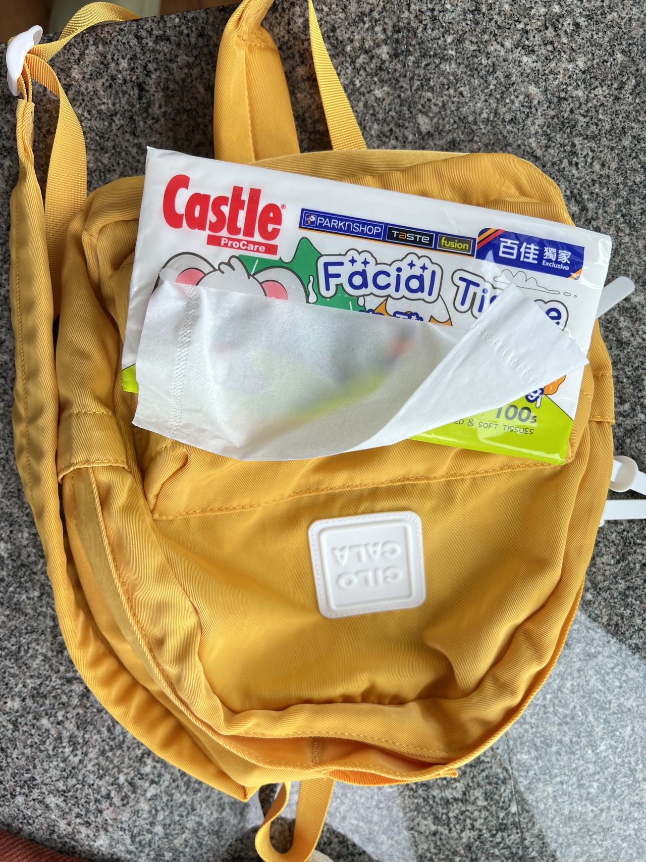 双肩包