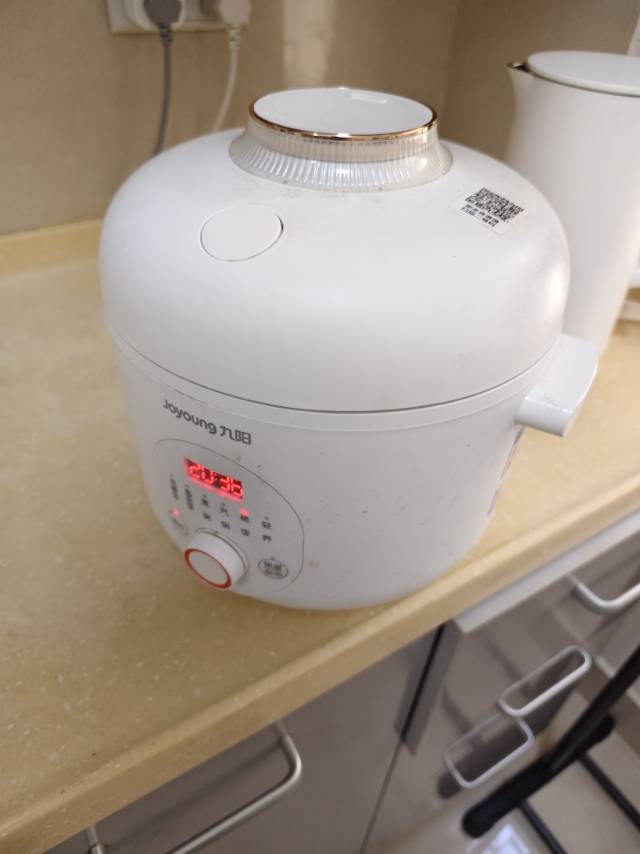 熱水壺 熱風機 電飯煲 光波爐