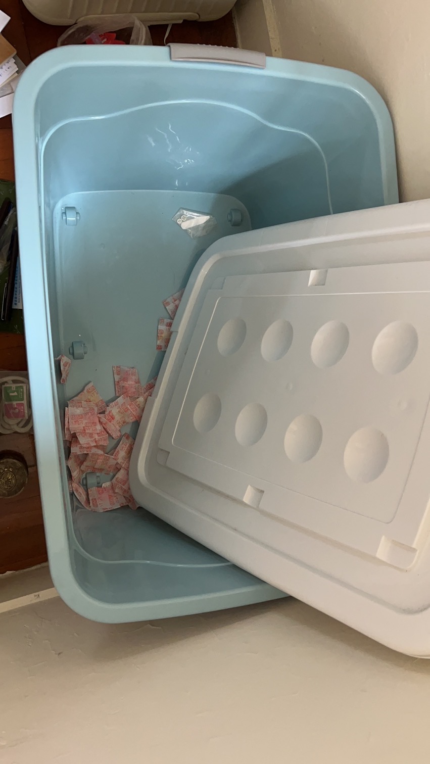 塑料箱