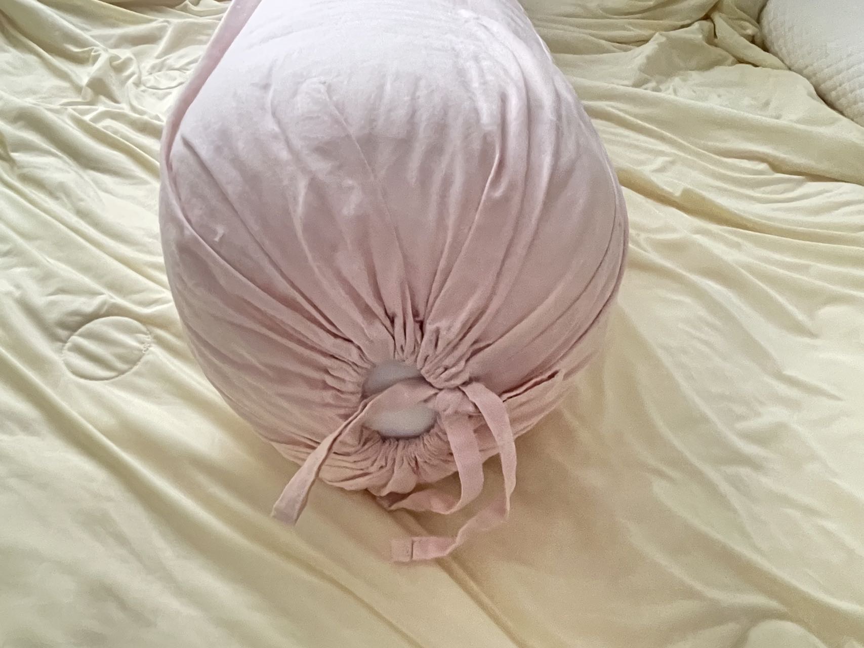 宜家抱枕