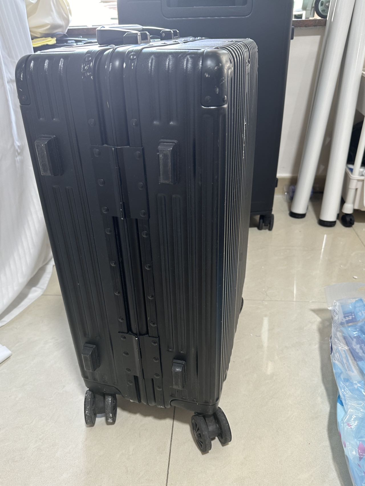 20寸行李箱